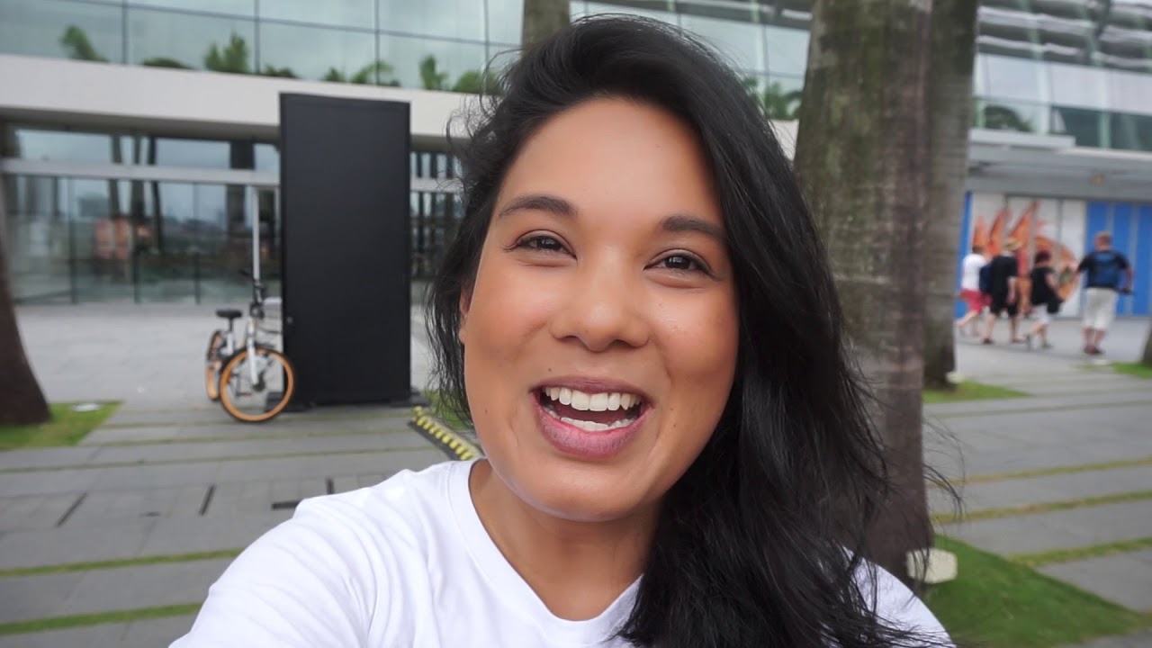 Amra's Vlog: Part 4 using Card from Hong Kong - Singapore