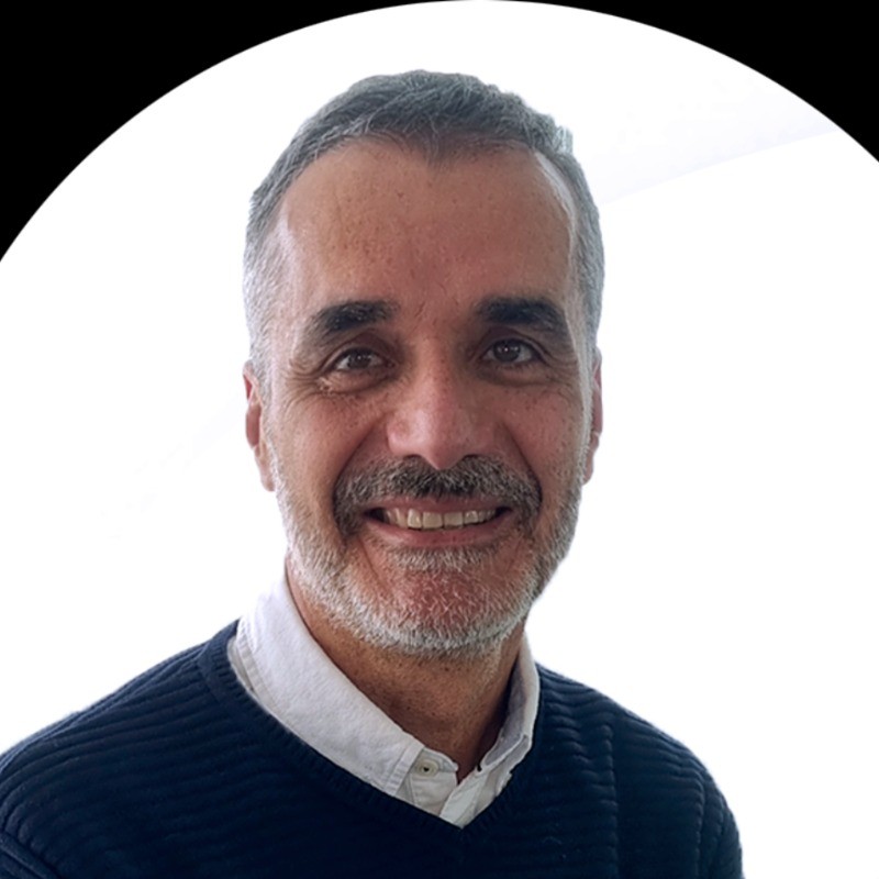 Carlos Santa Cruz